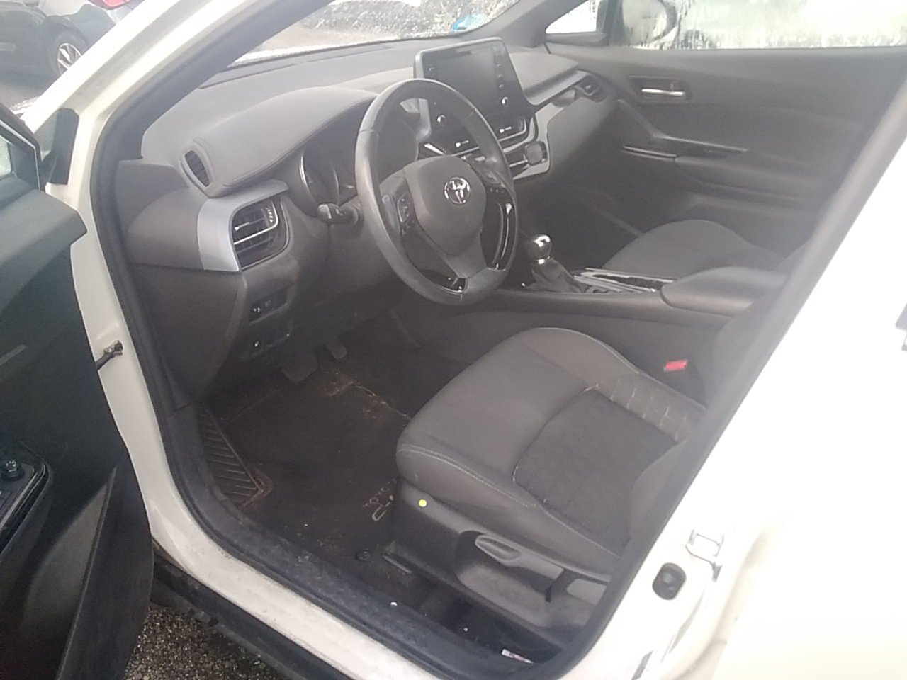 Renting Segunda Mano Toyota C-HR1.8 125H Advance 