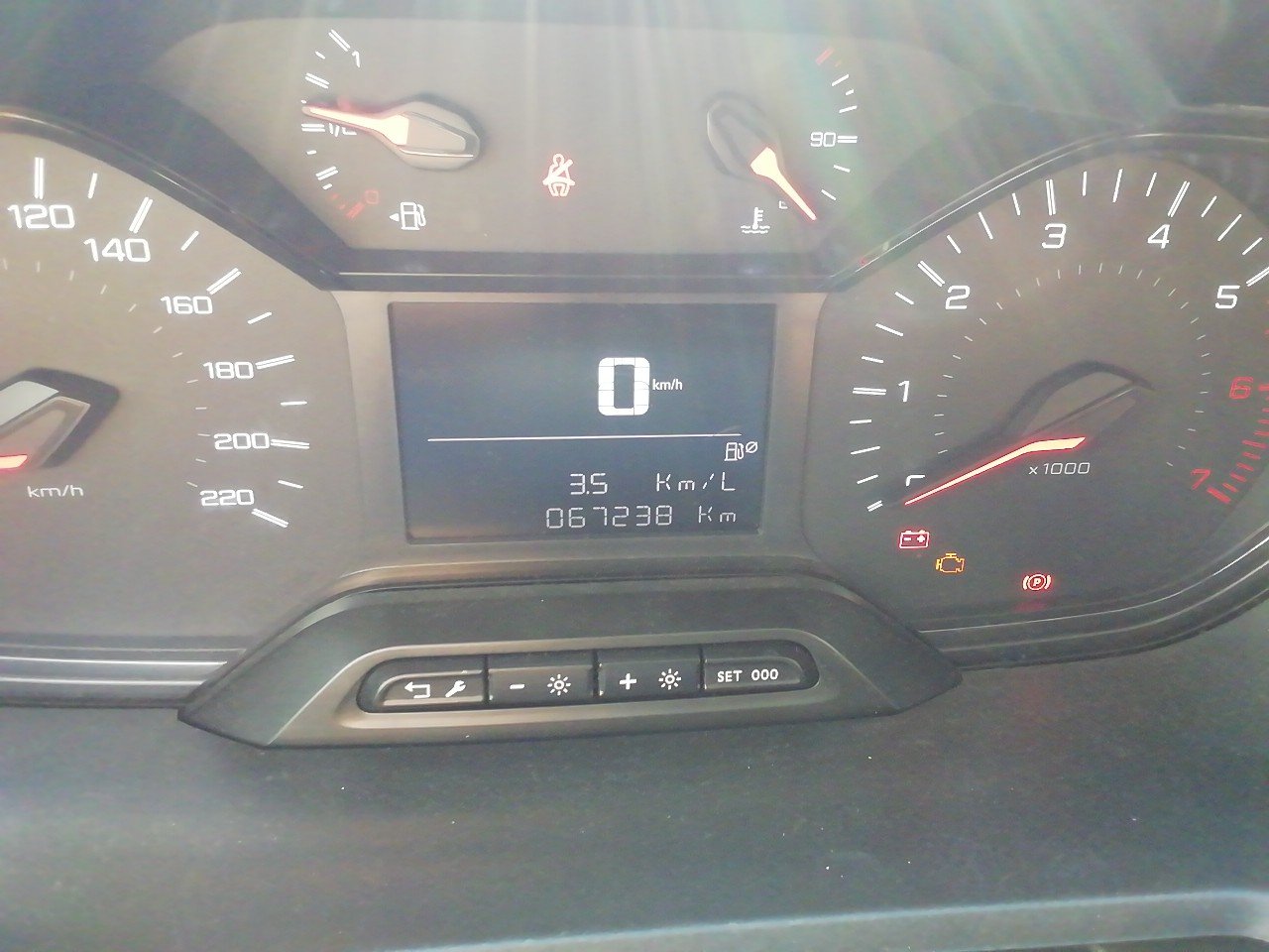 Renting Segunda Mano Peugeot PartnerPremium Standard 600kg BlueHDi 73kW 