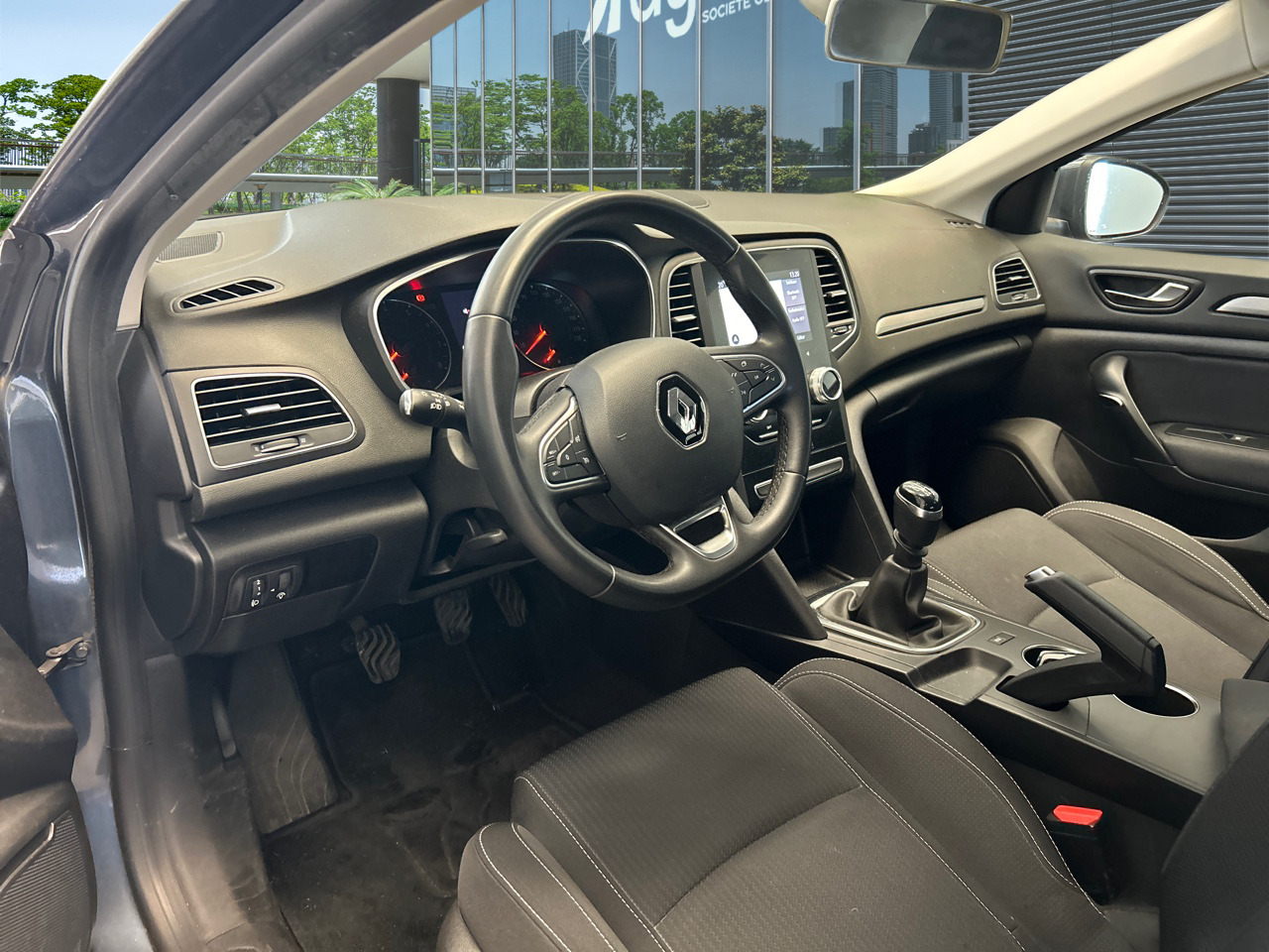 Renting Segunda Mano Renault Megane(O) Intens TCe 103 kW (140CV) GPF 