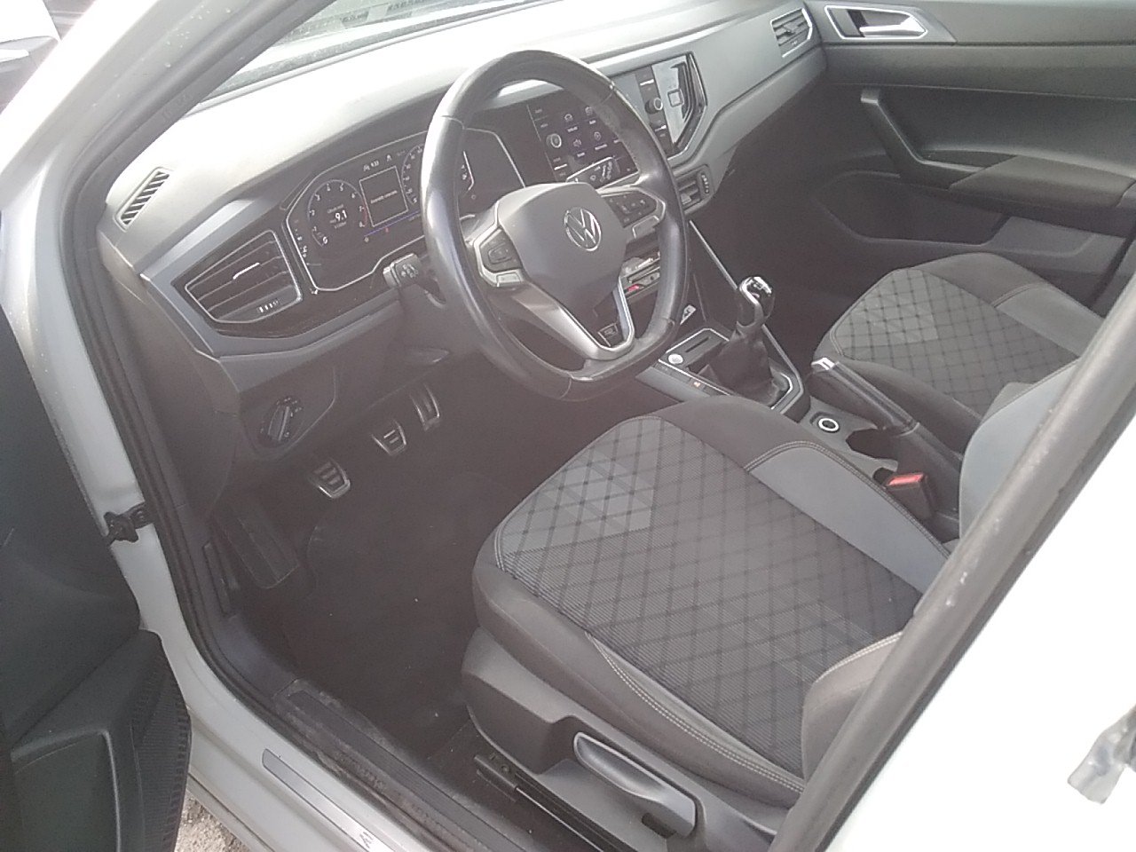Renting Segunda Mano Volkswagen TaigoR-Line 1.0 TSI 81kW (110CV) 
