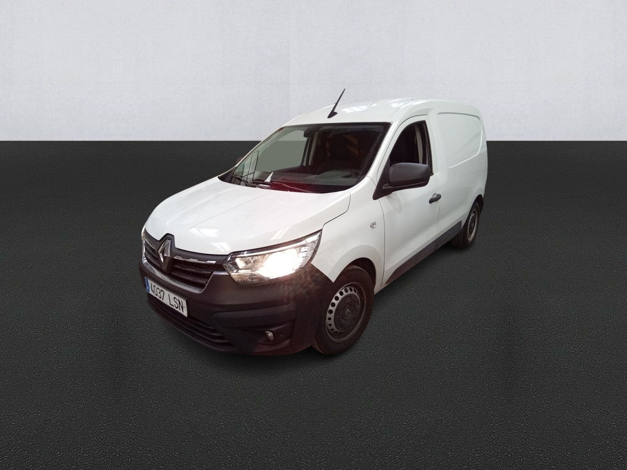 https://staticcdn.ald-automotive.es/vim/046fd9d01fe347ee96fbeb50ec4893bc.JPG
