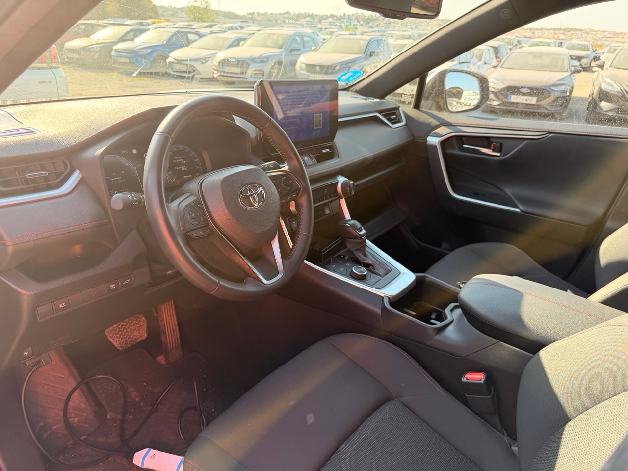 Renting Segunda Mano Toyota Rav42.5l PLUG-IN 300PH (e-CVT) Advance 