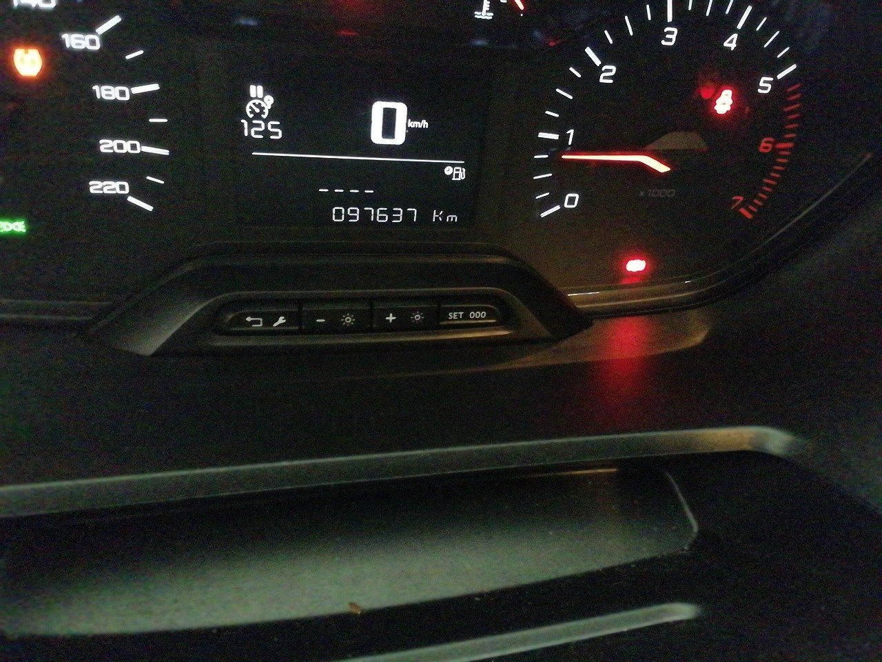 Renting Segunda Mano Peugeot PartnerPremium Standard 600kg BlueHDi 73kW 
