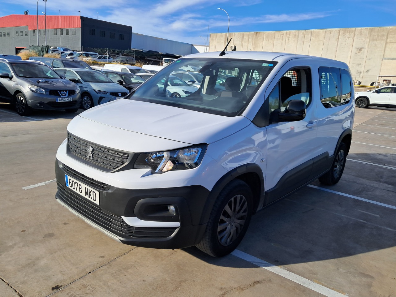 https://staticcdn.ald-automotive.es/vim/0bee4621c30d4857a292581ab70827fe.JPG