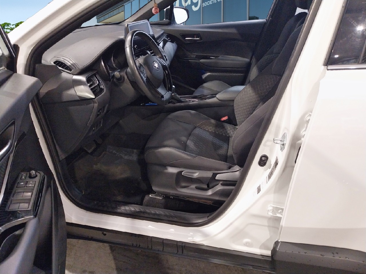 Renting Segunda Mano Toyota C-HR1.8 125H Advance 
