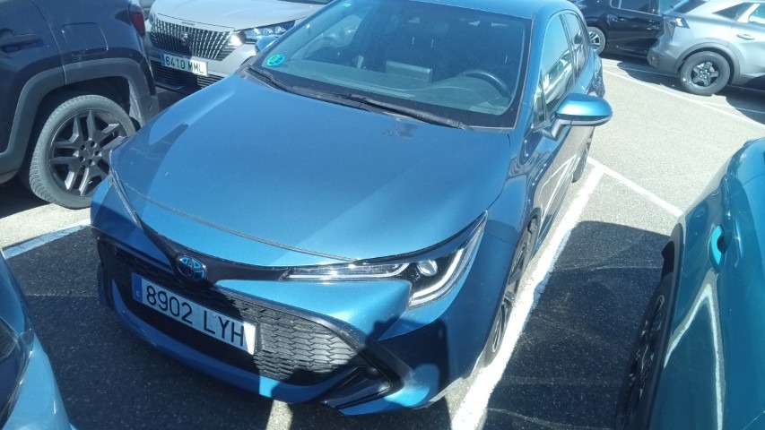 imagen TOYOTA COROLLA 2.0 180H STYLE E-CVT-39