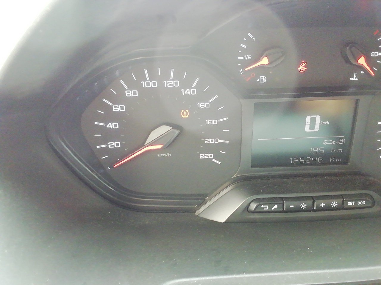 Renting Segunda Mano Peugeot PartnerPremium Standard 600kg BlueHDi 73kW 