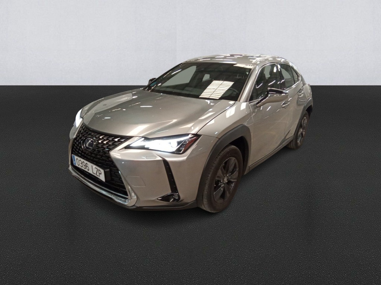Renting Segunda Mano Lexus UX2.0 250h Business 