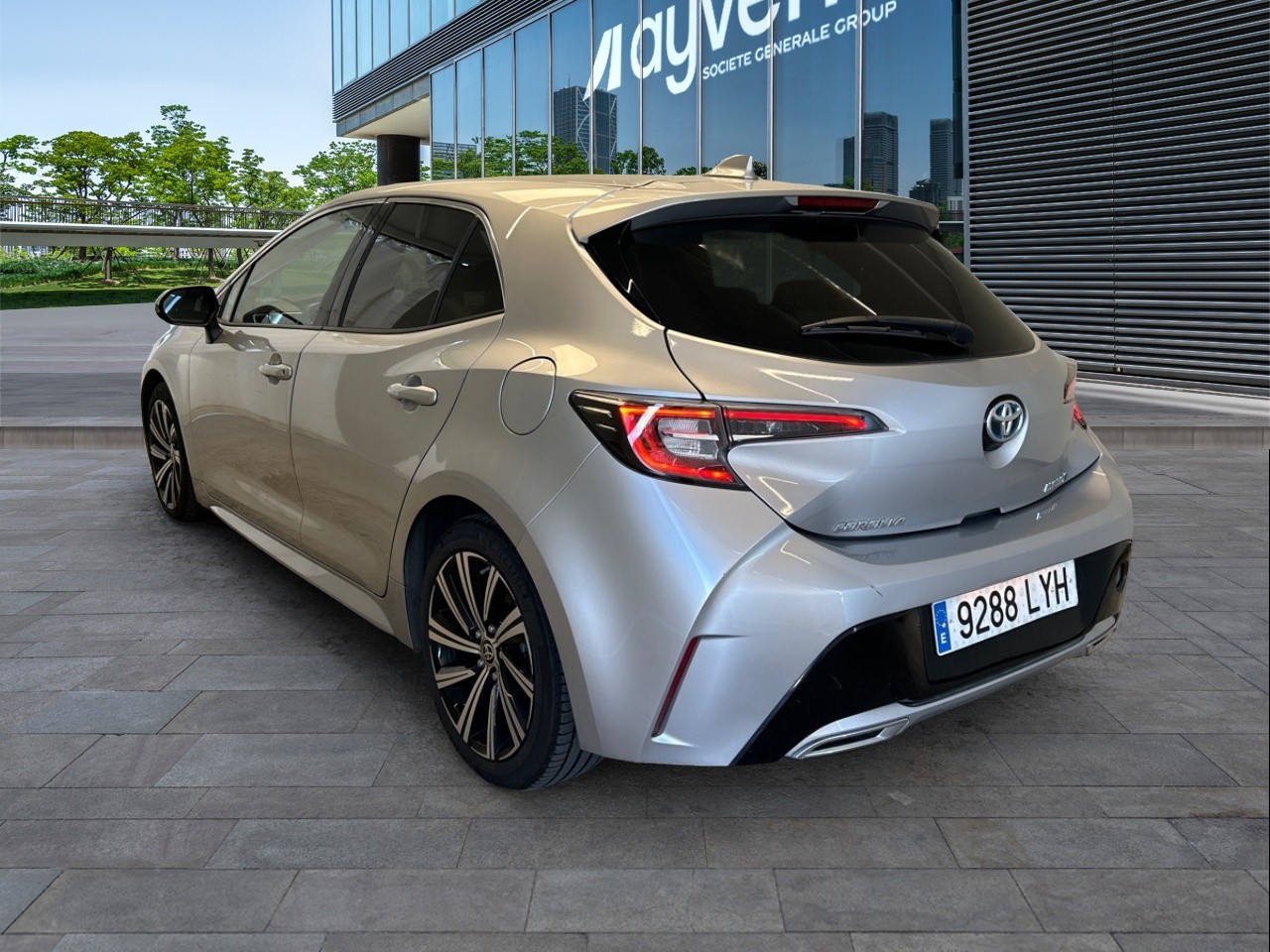 Renting Segunda Mano Toyota Corolla2.0 180H STYLE E-CVT 