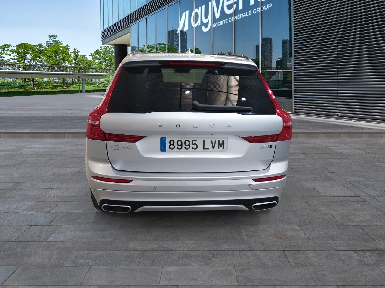 Renting Segunda Mano Volvo XC602.0 B4 D AWD R-Design Auto 
