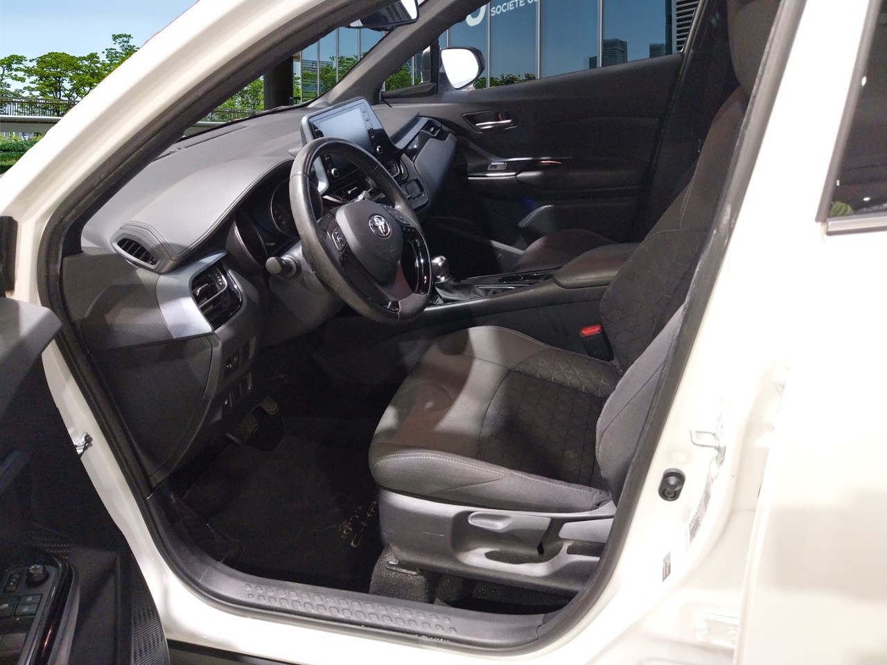 Renting Segunda Mano Toyota C-HR1.8 125H Advance 