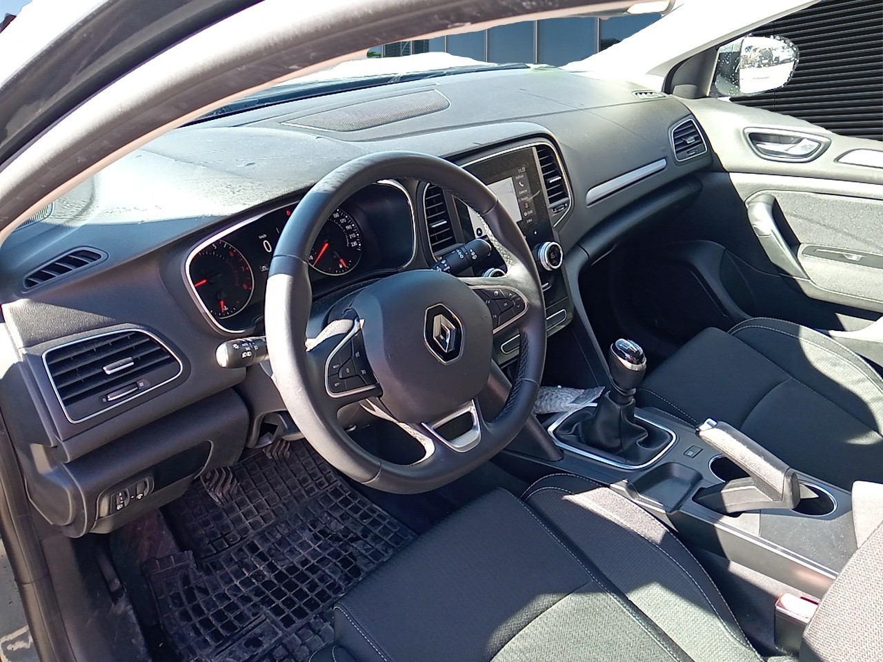 Renting Segunda Mano Renault Megane(O) Intens TCe 103 kW (140CV) GPF 