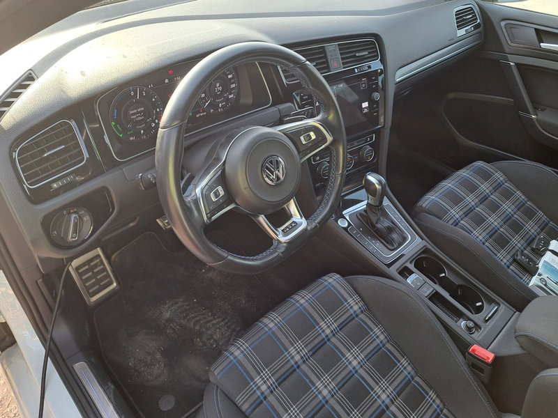 Renting Segunda Mano Volkswagen GOLF GTE(O) 1.4 TSI e-Power 150kW (204CV) DSG 