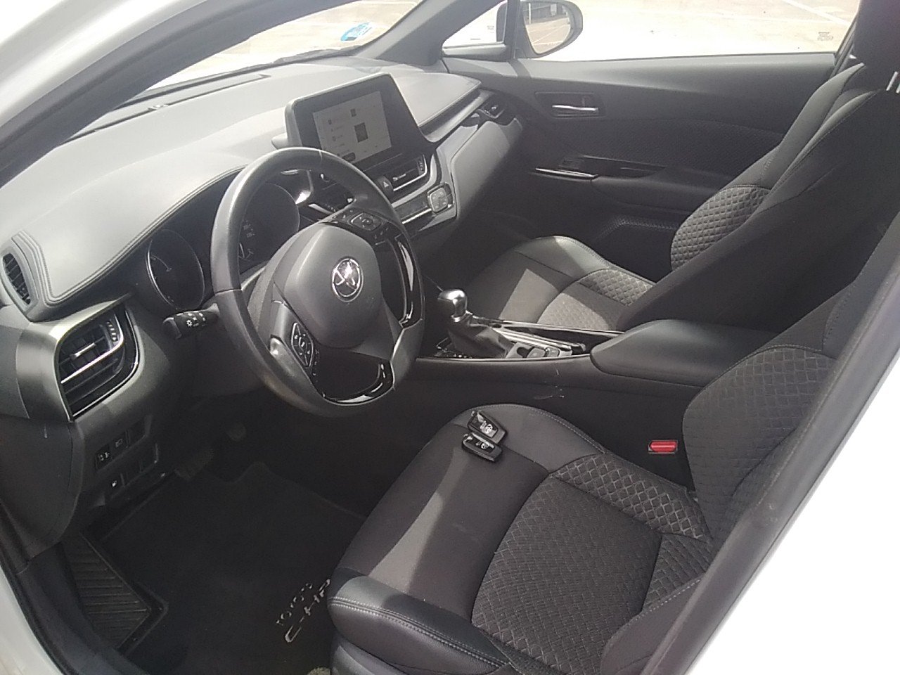Renting Segunda Mano Toyota C-HR1.8 125H Advance 