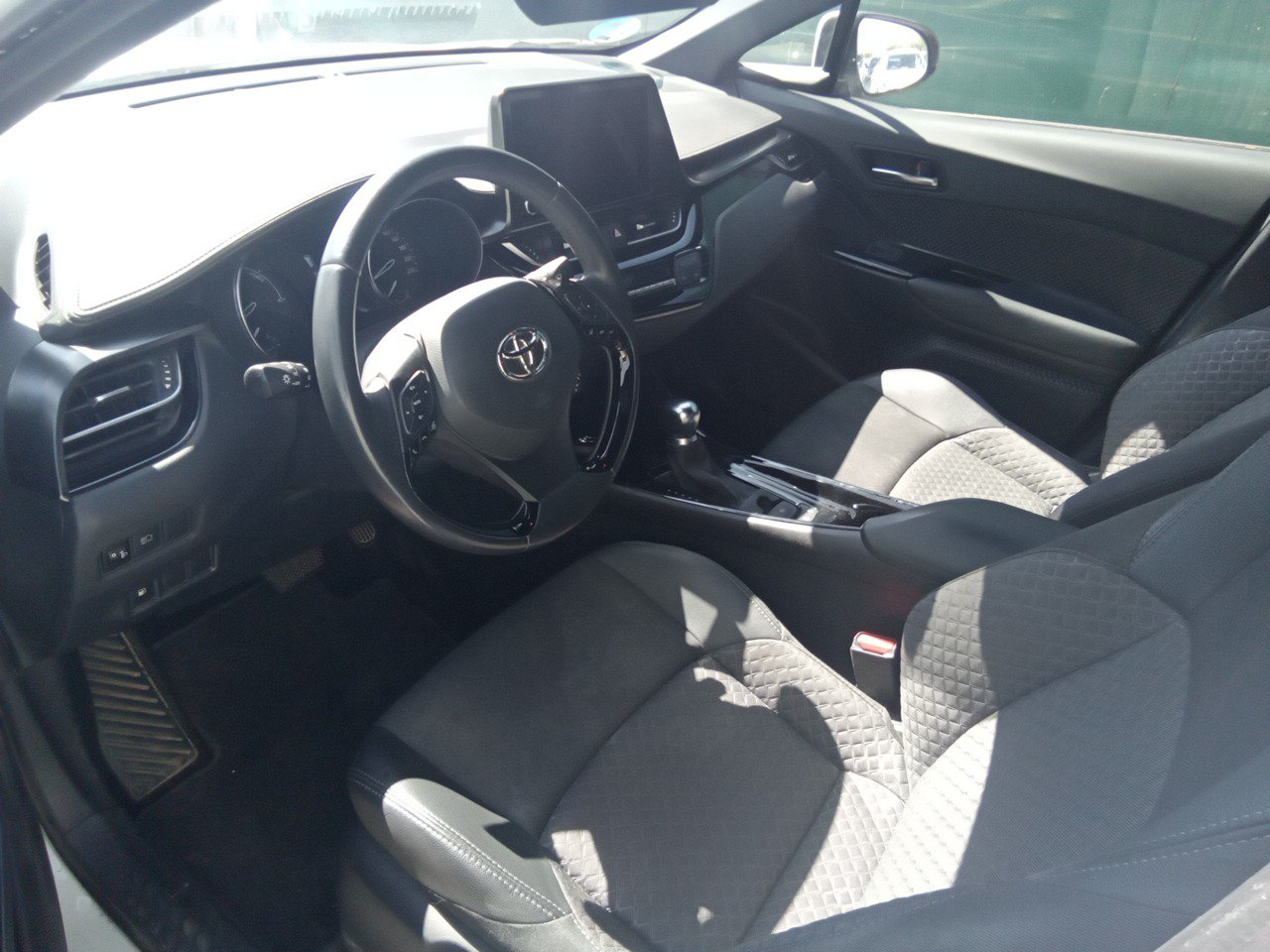 Renting Segunda Mano Toyota C-HR1.8 125H Advance 