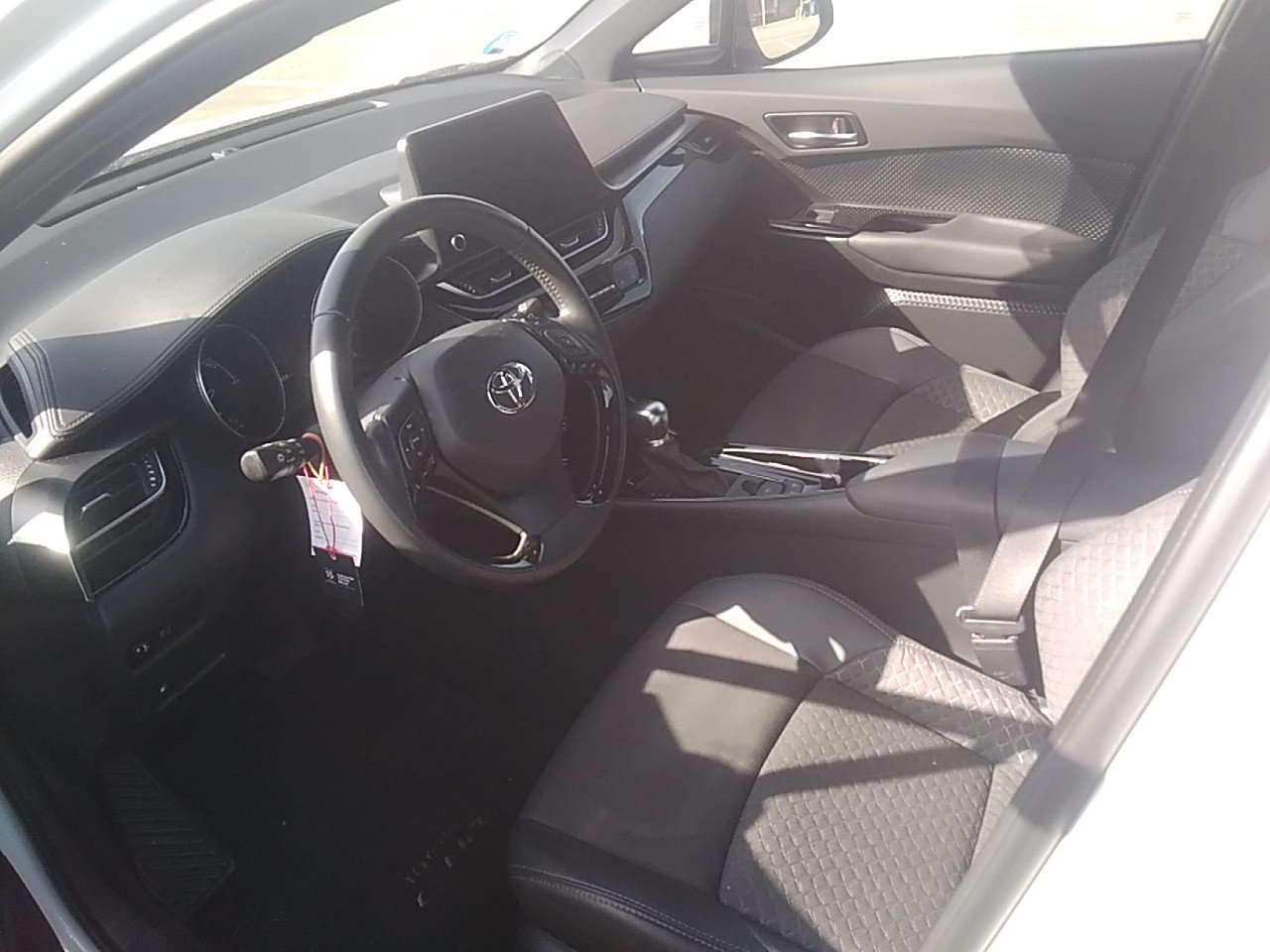 Renting Segunda Mano Toyota C-HR1.8 125H Advance 