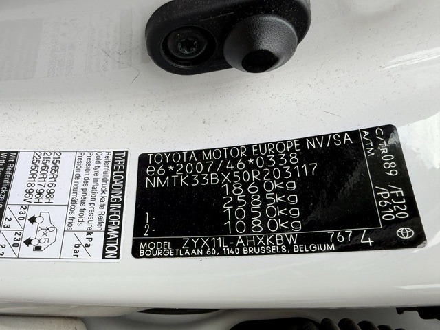 Renting Segunda Mano Toyota C-HR1.8 125H Advance 