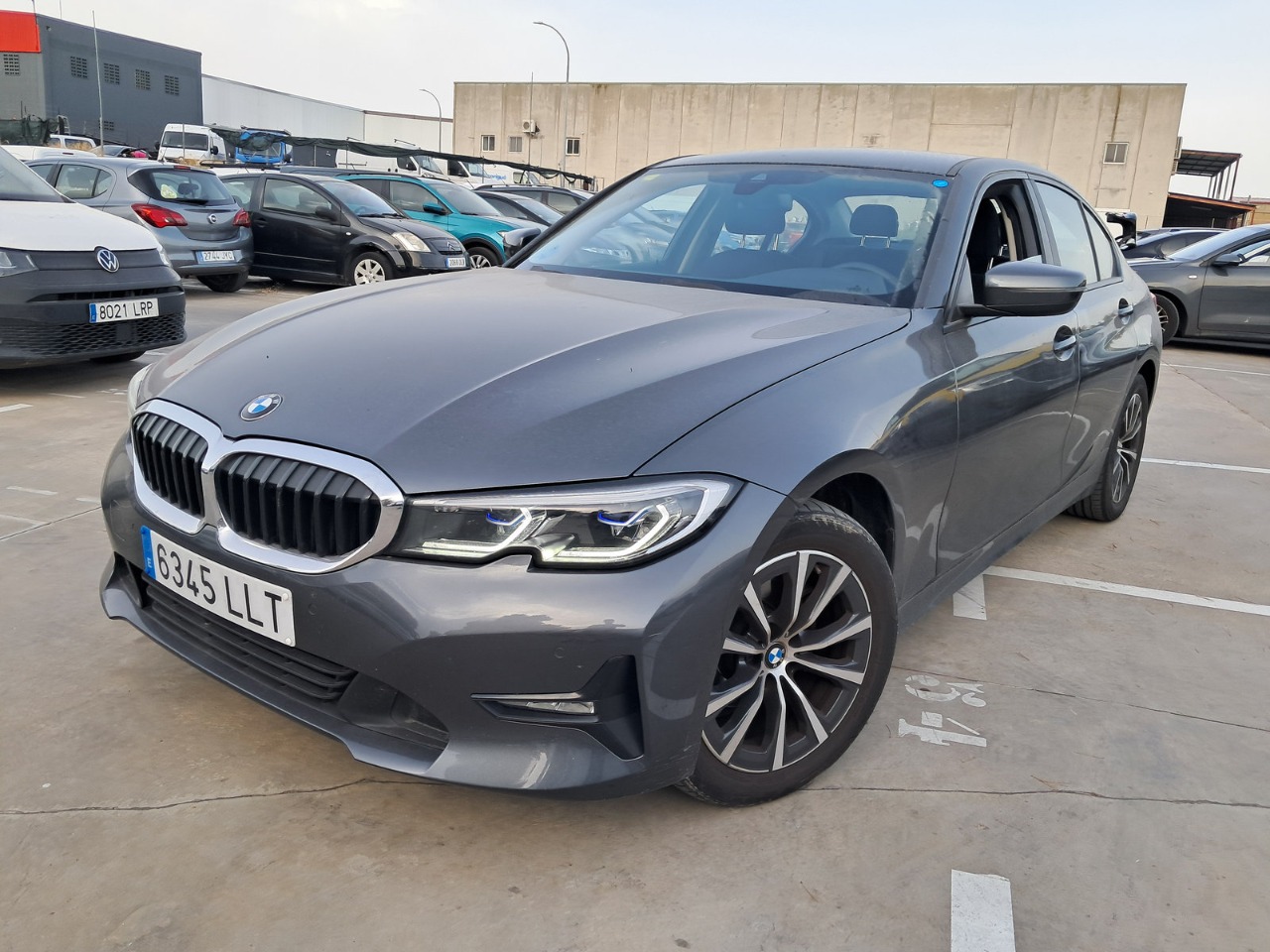 imagen BMW SERIES 3 318d Auto.-39