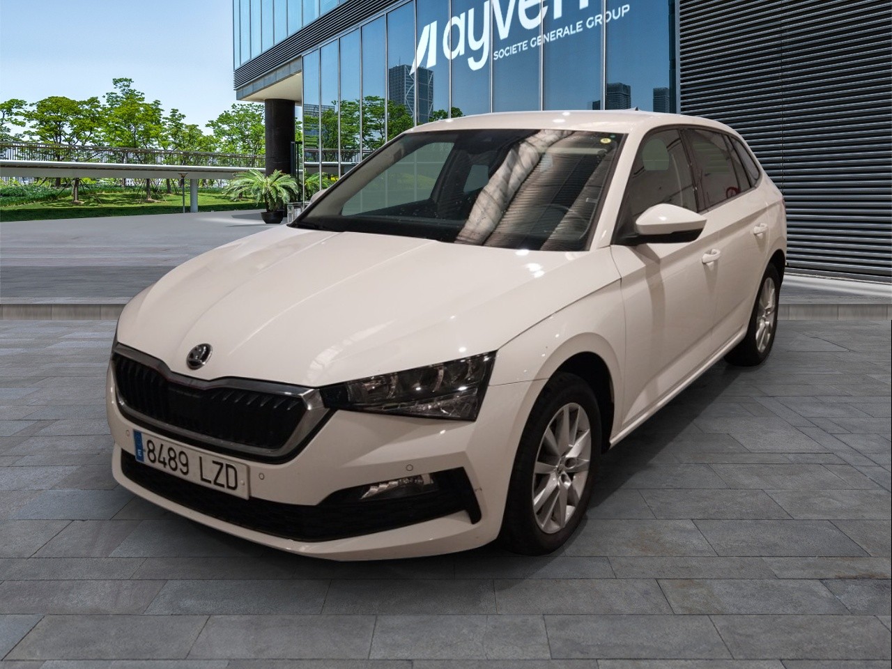 https://staticcdn.ald-automotive.es/vim/218827284e064379b84fd3594b12e09c.JPG