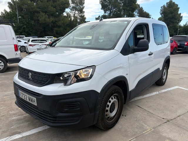 imagen PEUGEOT RIFTER Active Pack Business Std. BlueHDi 100-39