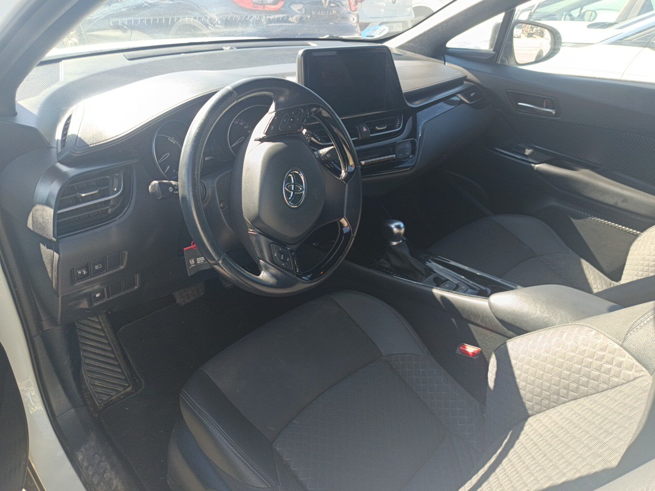 Renting Segunda Mano Toyota C-HR1.8 125H Advance 