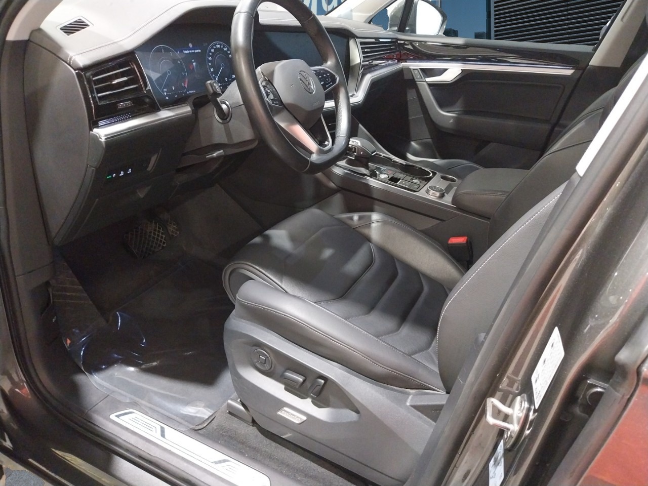 Renting Segunda Mano Volkswagen TouaregeHybrid Eleg 3.0 V6 TSI 280kW Tip 4M 