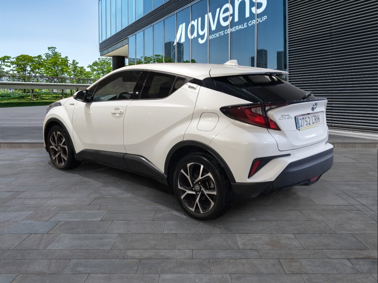 Renting Segunda Mano Toyota C-HR1.8 125H Advance 