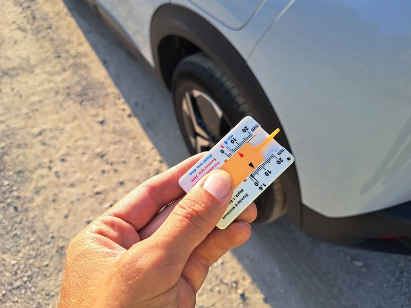 Renting Segunda Mano Peugeot 2008N2008 Allure Hybrid 145 eDCS6 