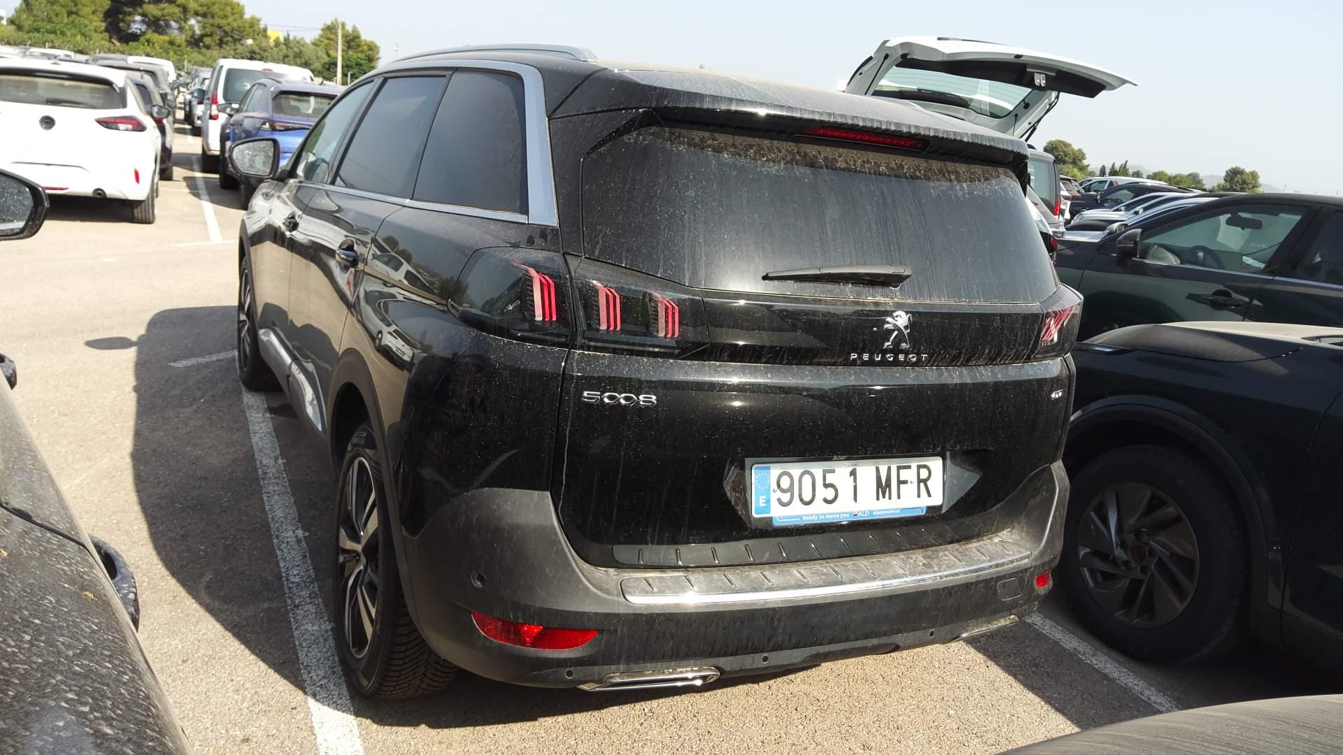 Peugeot 5008