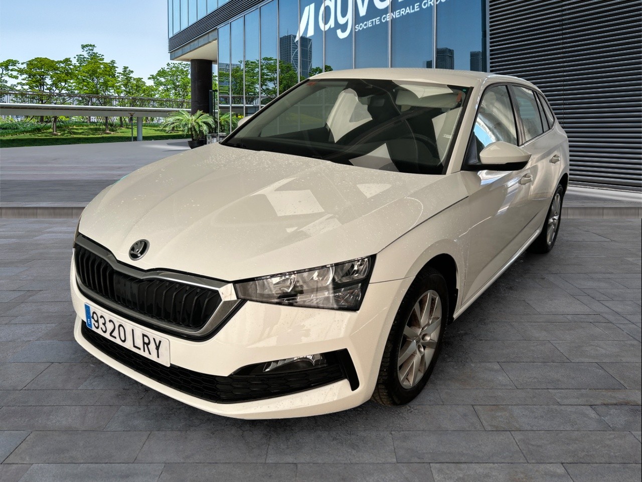 https://staticcdn.ald-automotive.es/vim/255e53916049479ba6a6c739a469e1ab.JPG