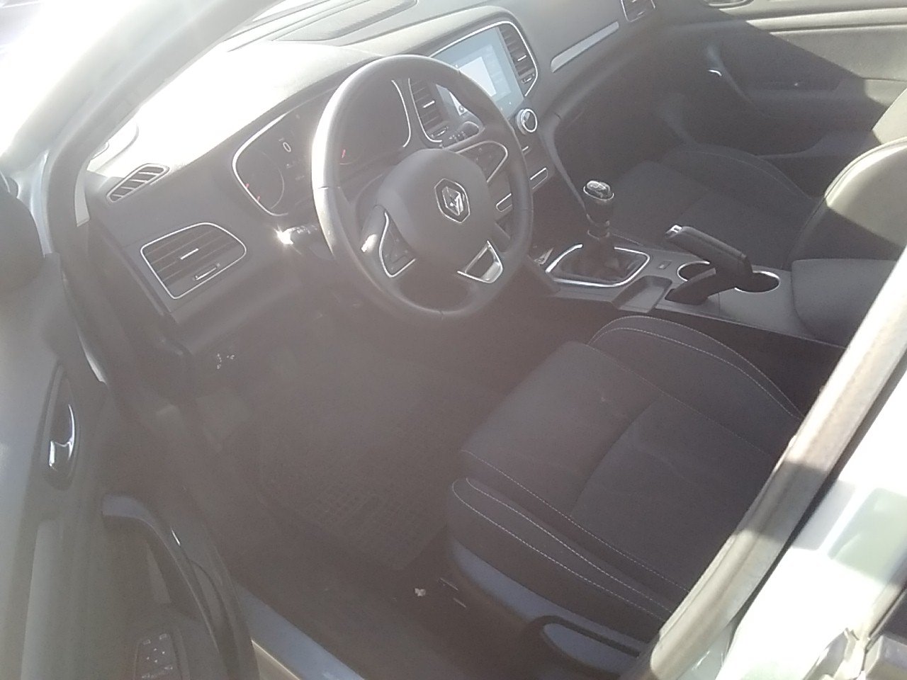 Renting Segunda Mano Renault Megane(O) Intens TCe 103 kW (140CV) GPF 