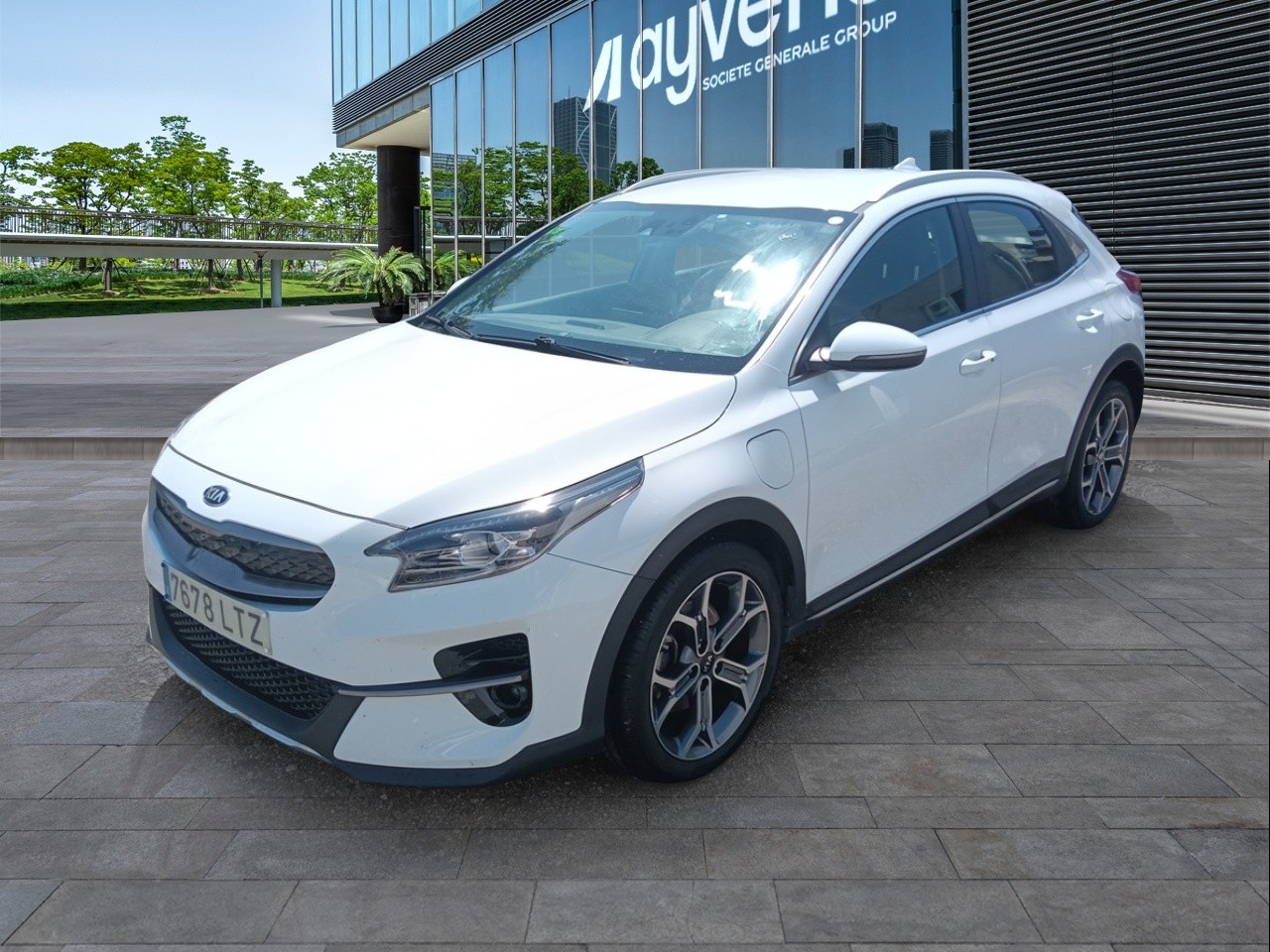 https://staticcdn.ald-automotive.es/vim/2710ef7308f2458f8dd2ddf7f4da5c75.JPG