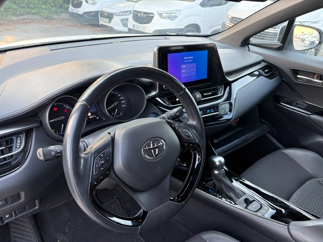 Renting Segunda Mano Toyota C-HR1.8 125H Advance 