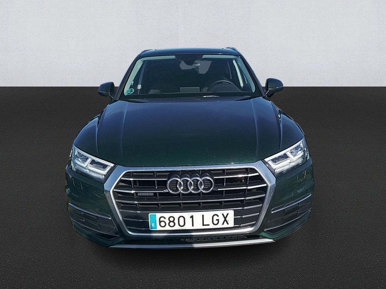 ᑕ ᑐ Renting AUDI Q5 Design 40 TDI 140kW quattro S tronic +QRenting