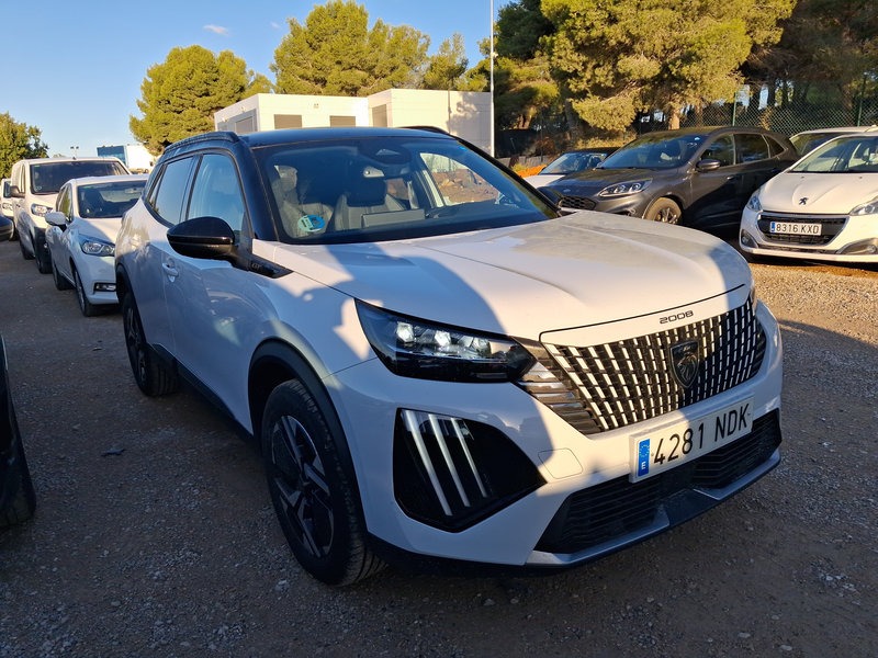 Renting Segunda Mano Peugeot 2008N2008 GT Hybrid 145 eDCS6 