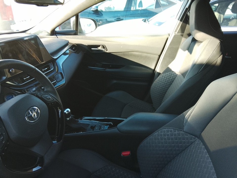 Renting Segunda Mano Toyota C-HR1.8 125H Advance 