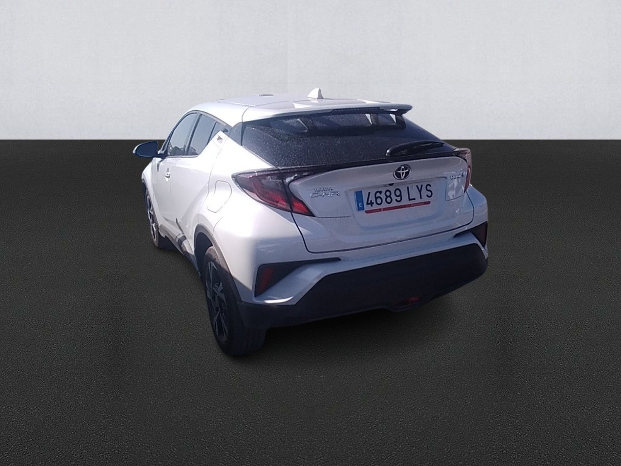 Renting Segunda Mano Toyota C-HR1.8 125H Advance 