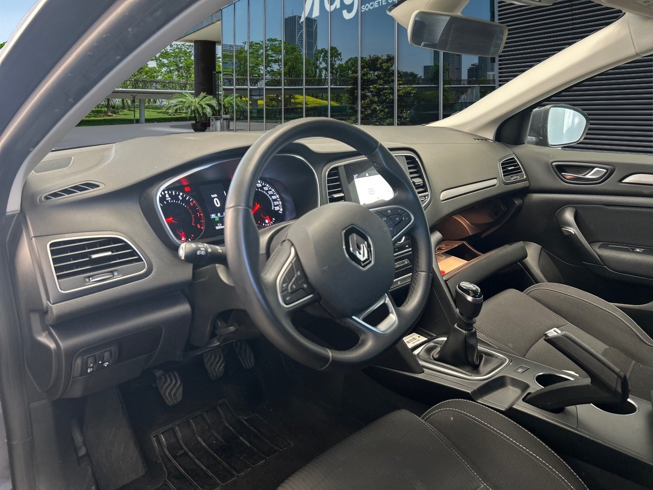 Renting Segunda Mano Renault Megane(O) Intens TCe 103 kW (140CV) GPF 