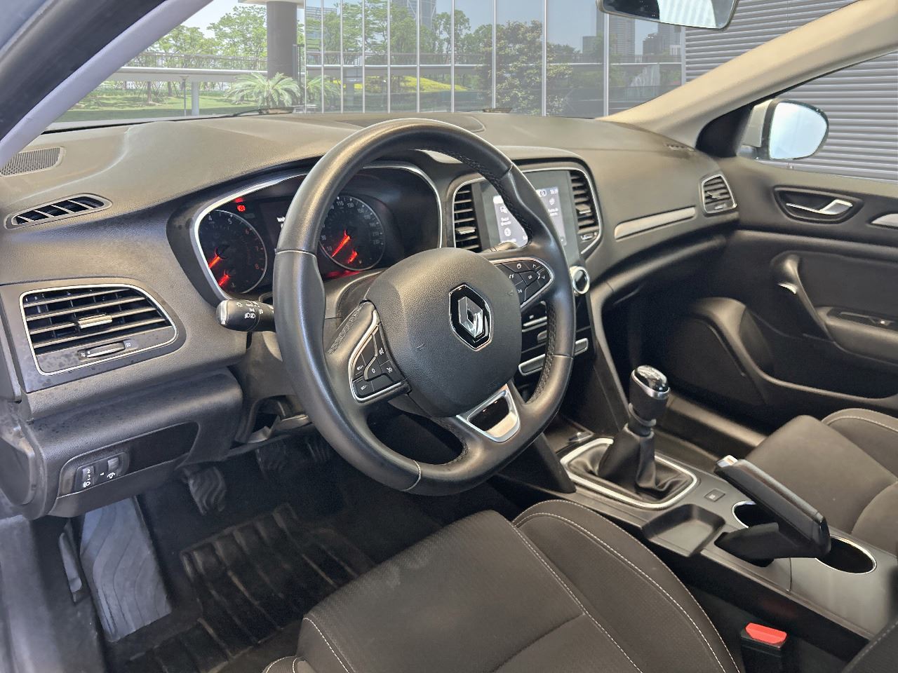 Renting Segunda Mano Renault Megane(O) Intens TCe 103 kW (140CV) GPF 