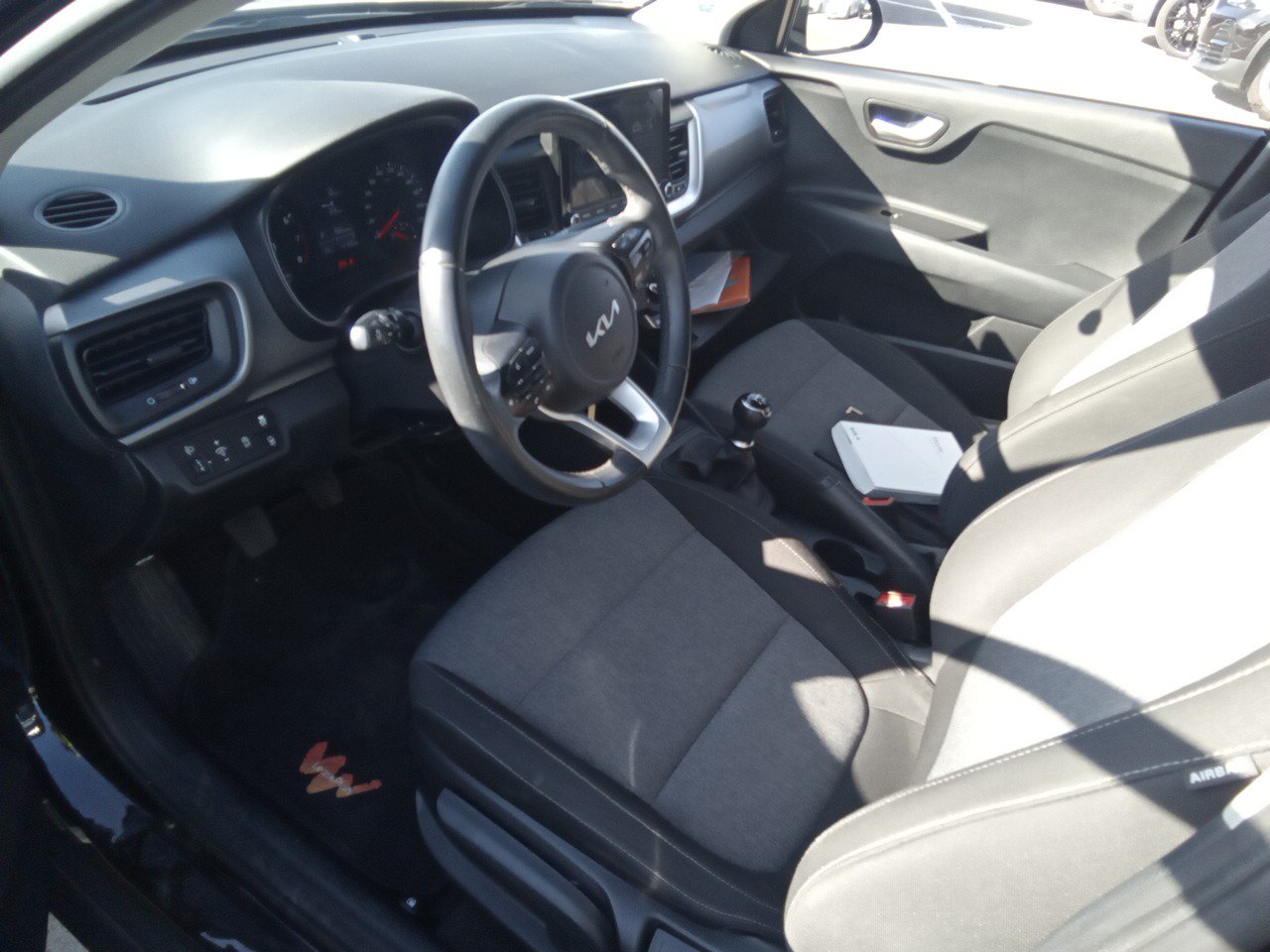 Renting Segunda Mano Kia Stonic1.2 DPi 62kW (84CV) Concept 