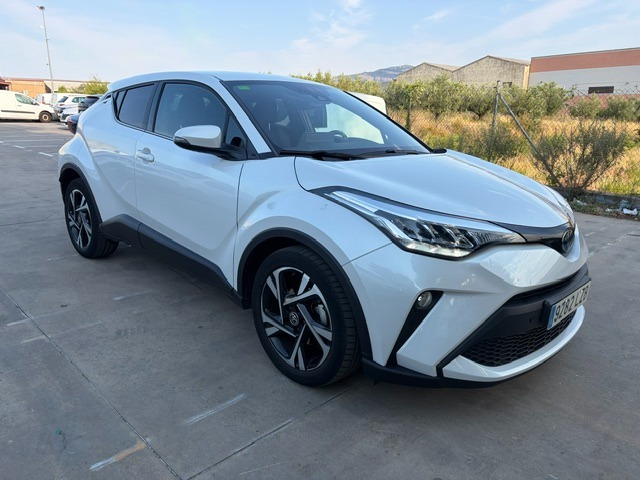 Renting Segunda Mano Toyota C-HR1.8 125H Advance 