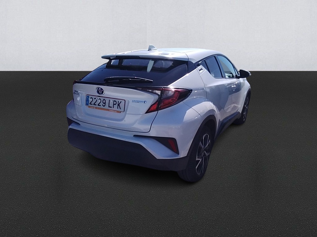 Renting Segunda Mano Toyota C-HR1.8 125H Advance 