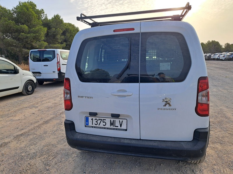 Renting Segunda Mano Peugeot RifterActive Pack Business Std. BlueHDi 100 