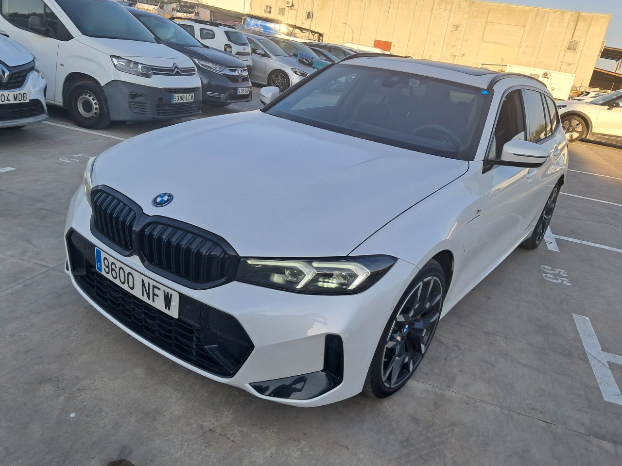 https://staticcdn.ald-automotive.es/vim/3ca3c7d34ba34c9fb9c7583897afa541.JPG