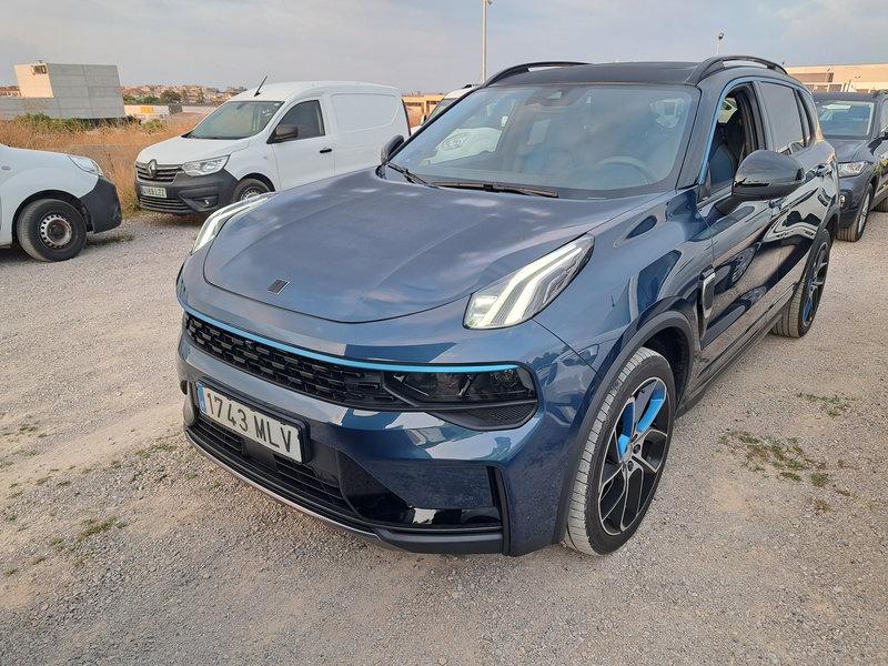 Lynk & Co 01