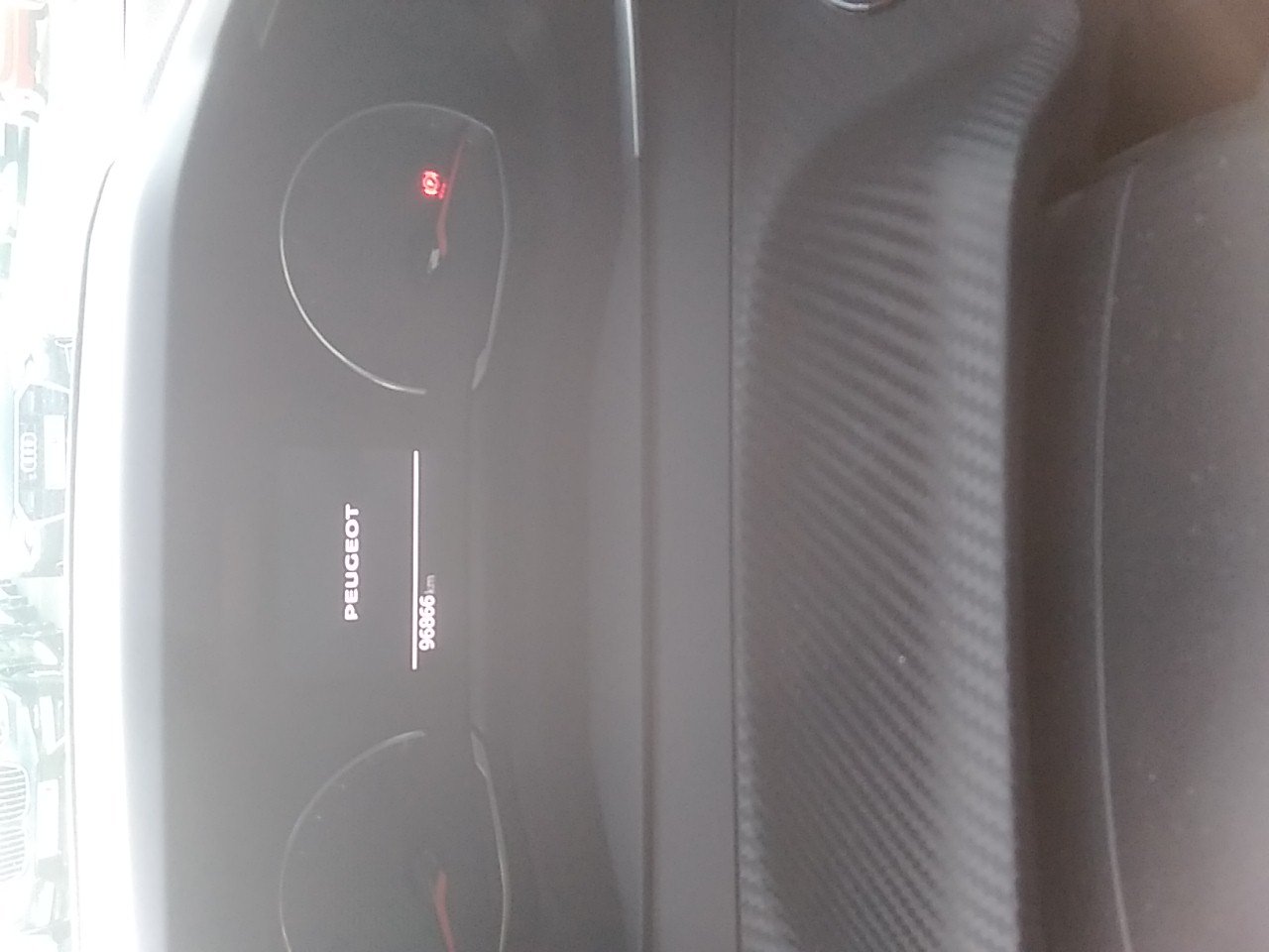 Renting Segunda Mano Peugeot 2008Allure BlueHDI 81kW (110CV) 