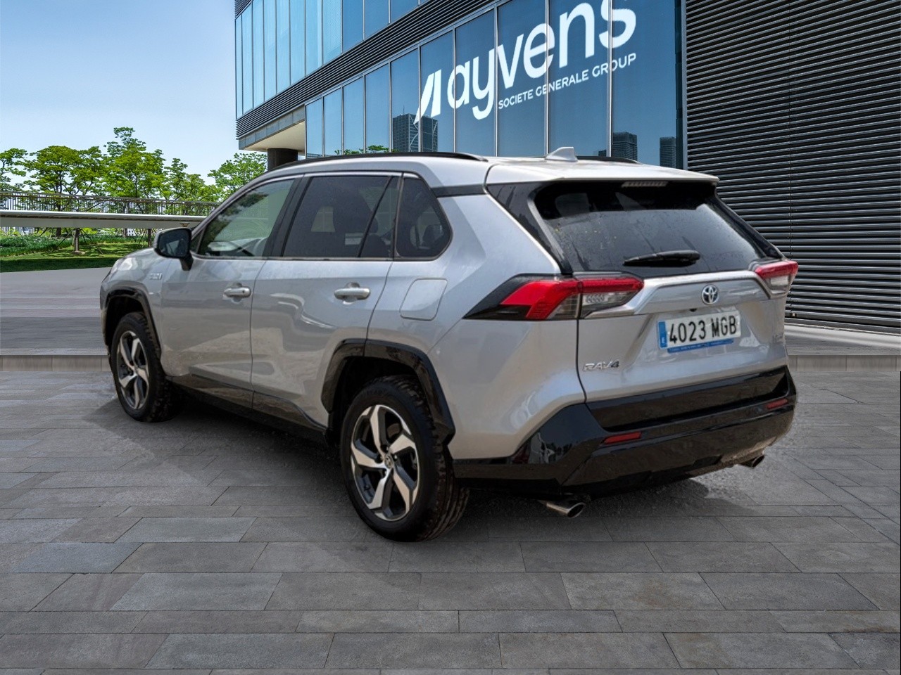 Renting Segunda Mano Toyota Rav42.5l PLUG-IN 300PH (e-CVT) Advance 