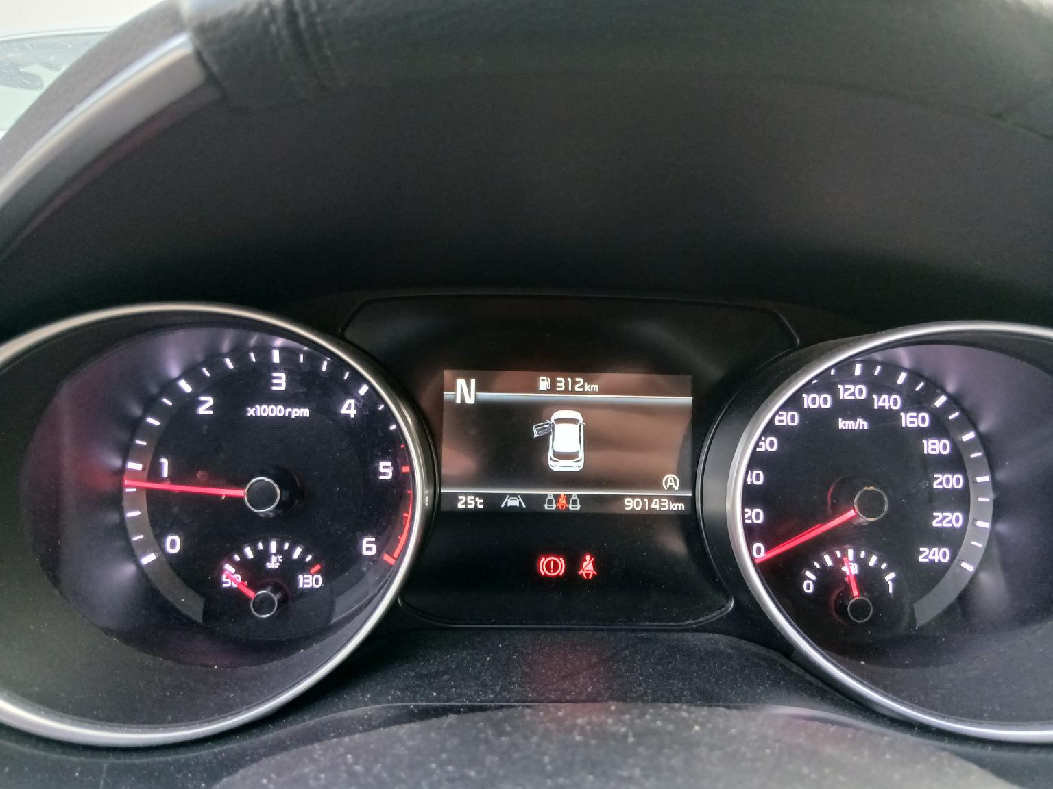 Renting Segunda Mano Kia Ceed1.6 MHEV iMT 100kW (136CV) Concept 