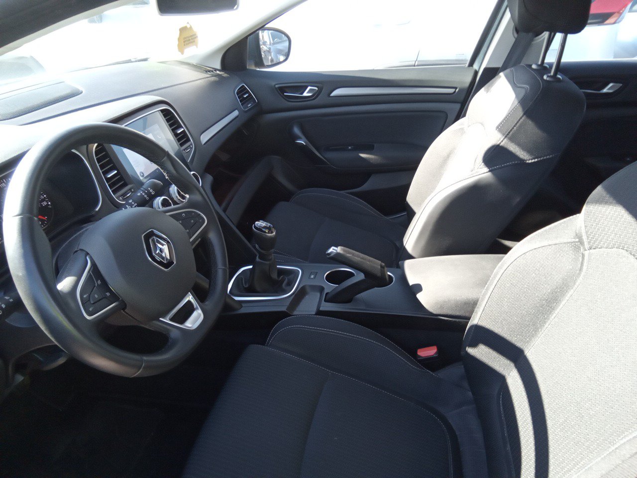 Renting Segunda Mano Renault Megane(O) Intens TCe 103 kW (140CV) GPF 