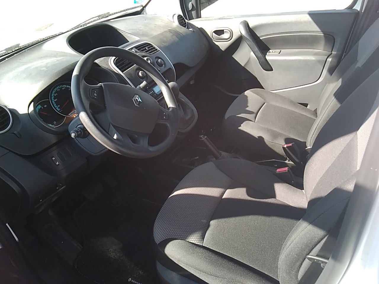 Renting Segunda Mano Renault KANGOO VANEXPRESS E-Tech 2 plazas 